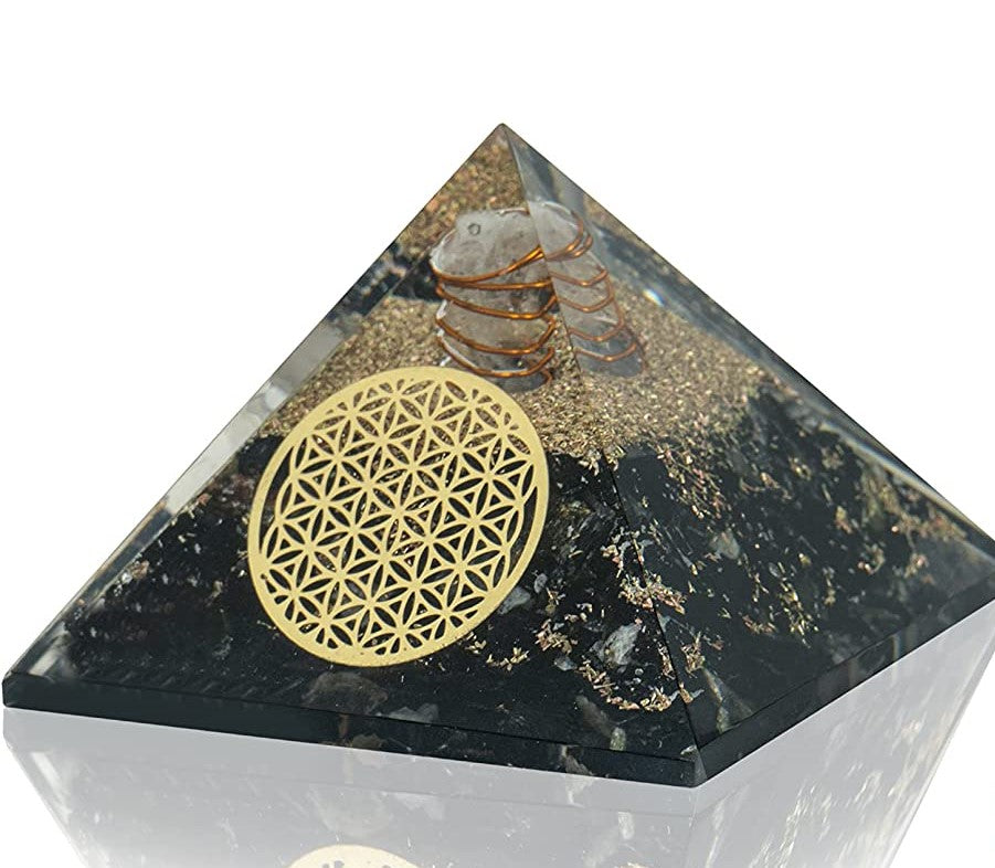 Black-Tourmaline-Orgonite-Pyramid-with-Clear-Quartz-Crystal-and-Copper-Coil