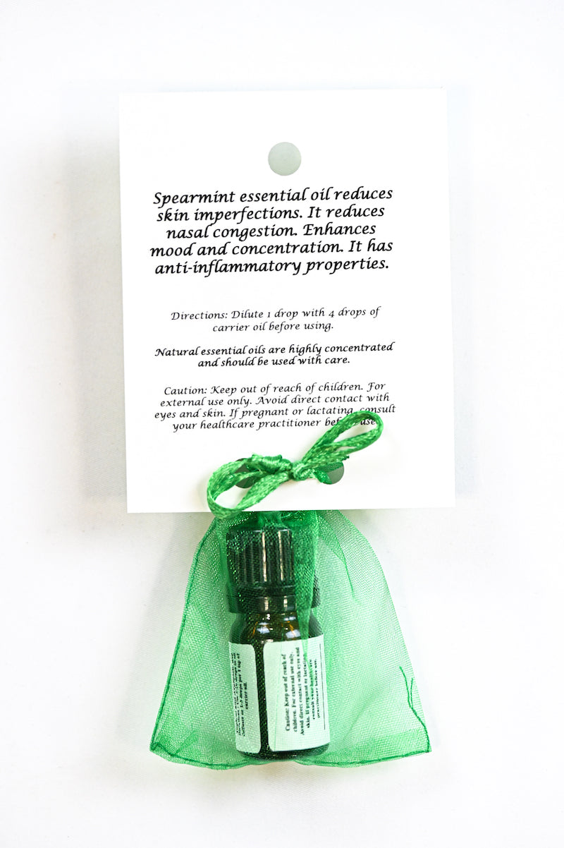 Spearmint-Essential-Oil-with-Beautiful-Diffuser-Flower