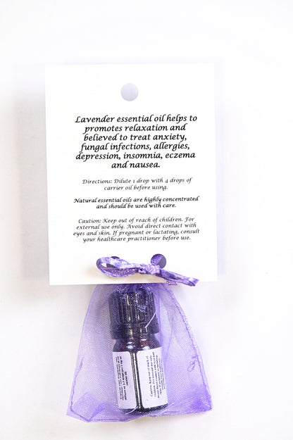 Lavender-Essential-Oil-with-Beautiful-Diffuser-Flower