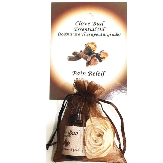 Clove-Bud-Essential-Oil-with-Beautiful-Diffuser-Flower